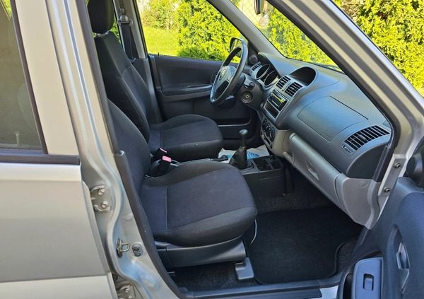 Suzuki Ignis cena 13500 przebieg: 109000, rok produkcji 2005 z Puławy małe 172